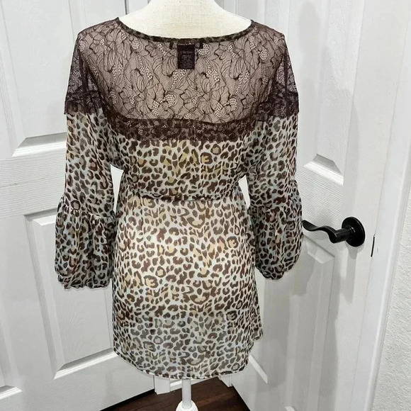 BCBG MAXAZRIA SHEER LEOPARD PRINT BLOUSE,  CINCHED WAIST LACE EMBELLISHMENTS - Picture 2 of 11